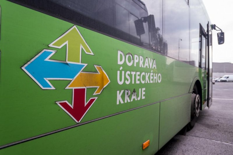 Informace k omezení školních spojů od 17. 3. 2021 Informace k omezení školních spojů od 17. 3. 2021